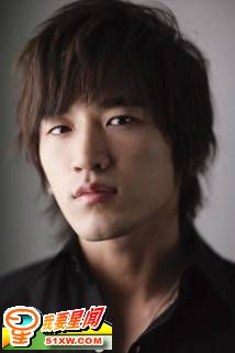 MINWOO.jpg